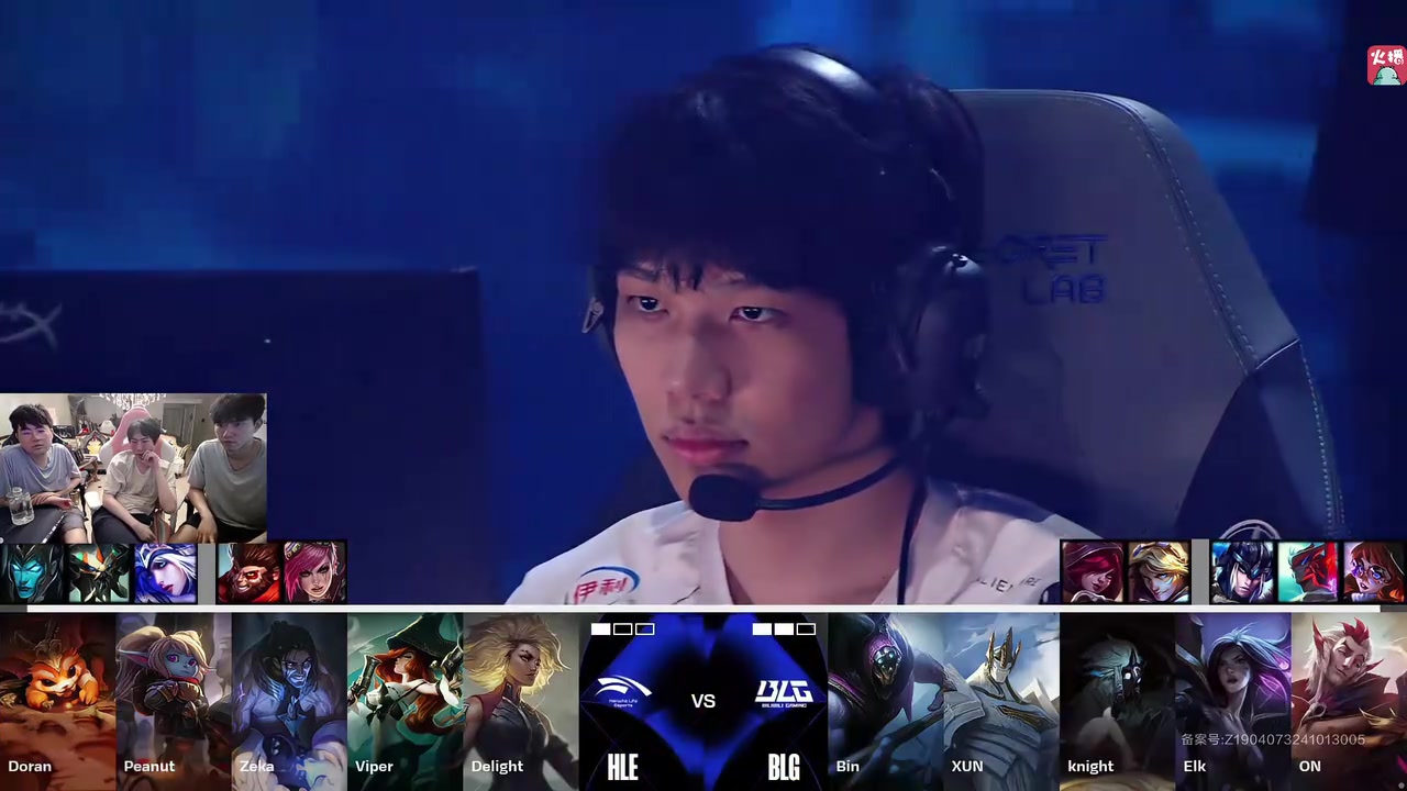 佩在首秀中 佩在首秀中